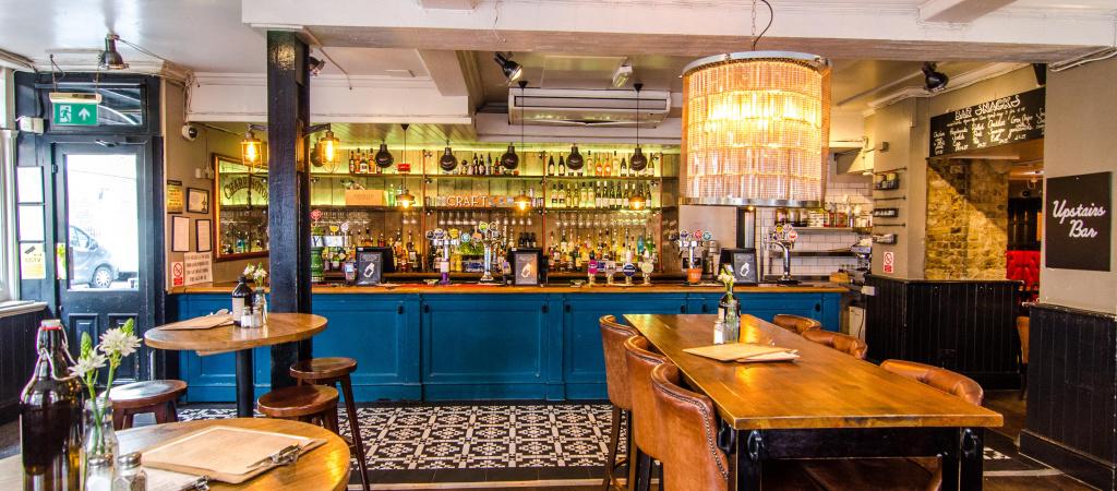Best Sports Bars in LONDON - Crown & Two Chairmen
