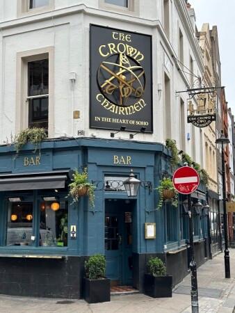 Best Sports Bars in LONDON - Crown & Two Chairmen
