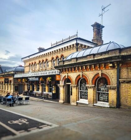 Best Sports Bars in LONDON - Phoenix