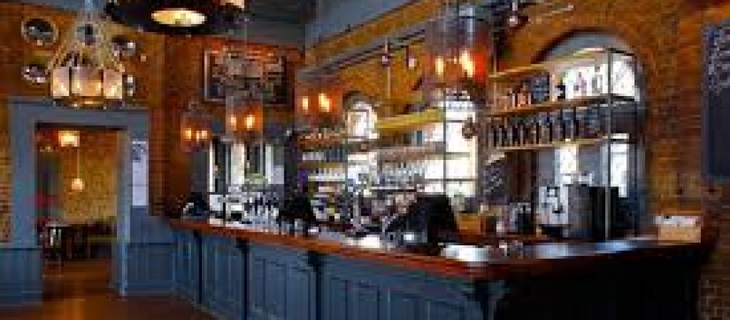 Best Sports Bars in LONDON - Phoenix