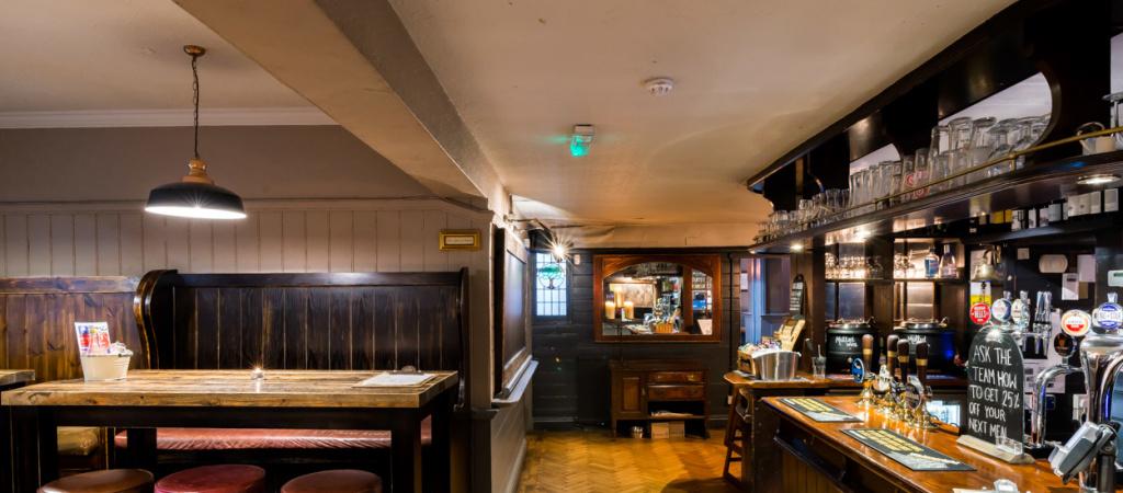 Best Sports Bars in OXFORD - Royal Oak