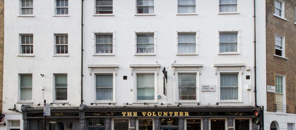 Best Sports Bars in LONDON - Volunteer