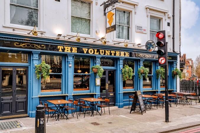 Best Sports Bars in LONDON - Volunteer