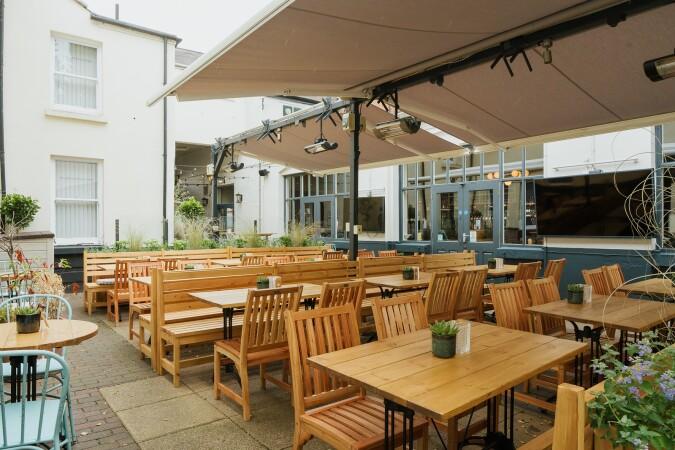 Beste Sportsbars in LEAMINGTON SPA - White Horse Leamington