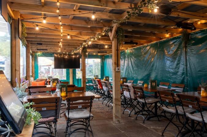 Best Sports Bars in Twickenham - Prince Albert