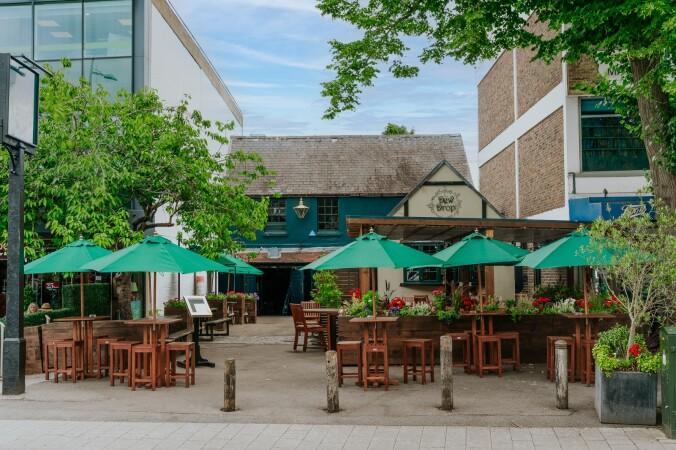 Best Sports Bars in OXFORD - Dewdrop Oxford