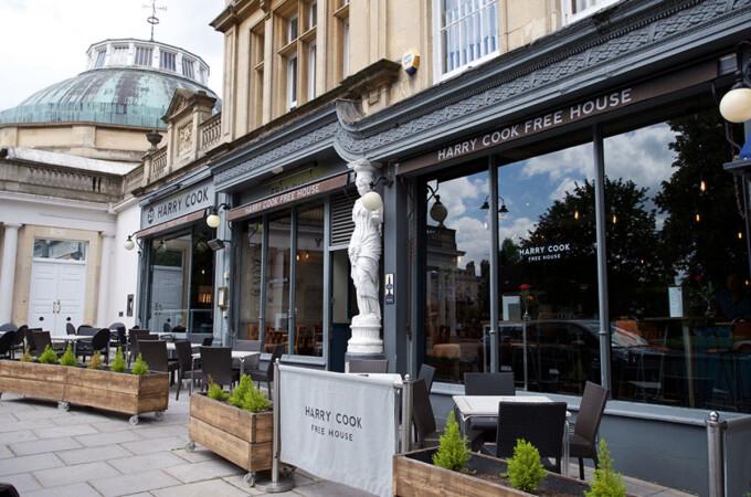 Best Sports Bars in Cheltenham - Harry Cook Free House
