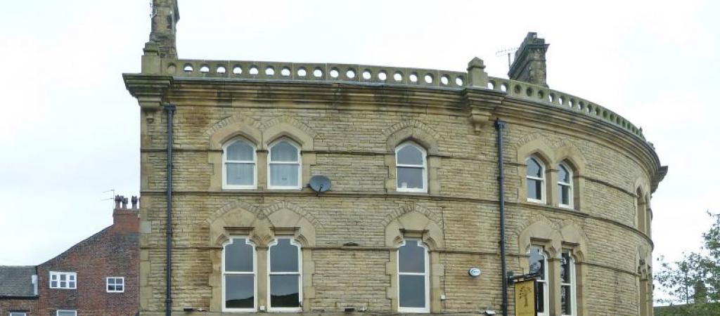 Best Sports Bars in Littleborough - Wheatsheaf