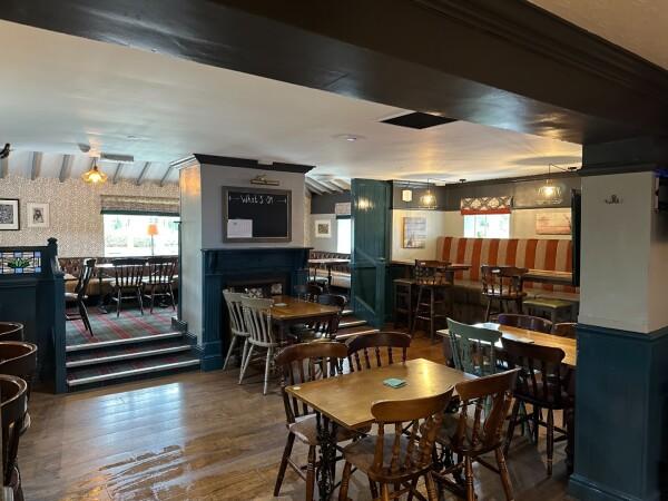 Best Sports Bars in Warrington - The Poacher