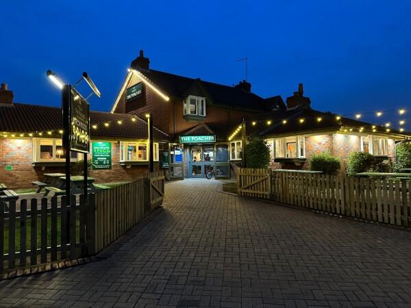 Best Sports Bars in Warrington - The Poacher