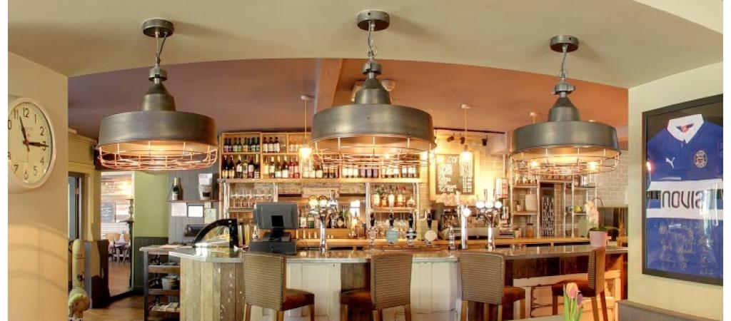Best Sports Bars in Bath - Victoria Pub and Kitchen