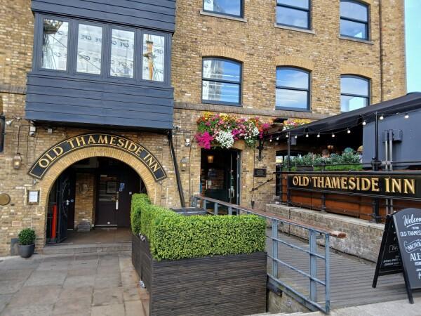 Best Sports Bars in LONDON - Old Thameside Inn
