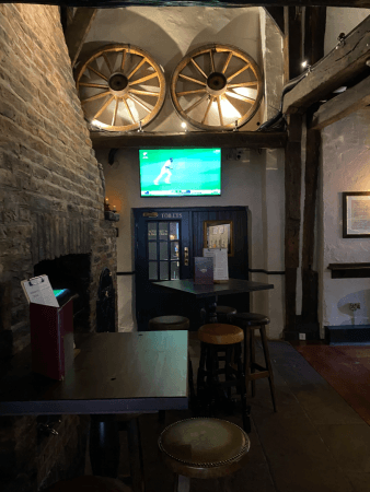 Best Sports Bars in YORK - Old White Swan