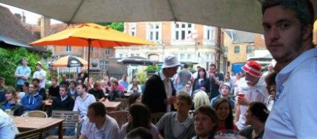 Les Meilleurs Bars à Leatherhead - Penny Black