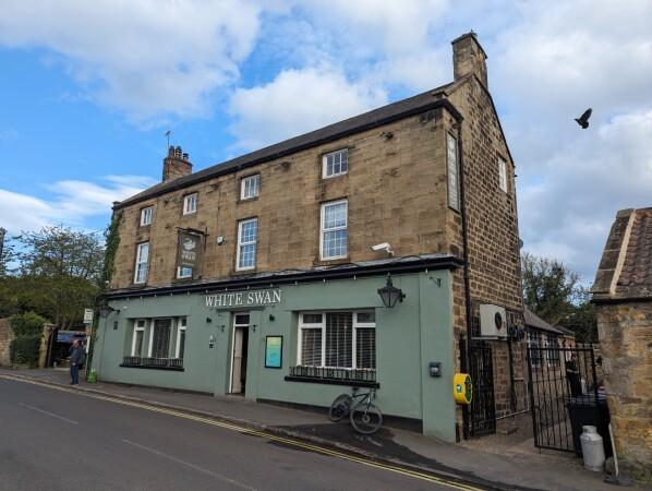 Best Sports Bars in Newcastle - The White Swan