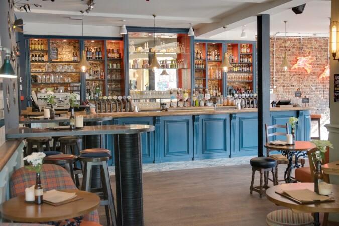 Best Sports Bars in London - The Distillers