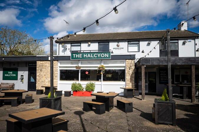 Beste Sportsbars in Peterborough - Halcyon (Peterborough)