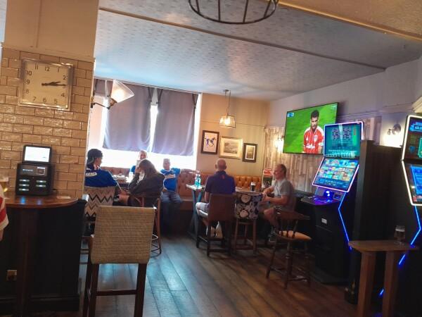 Beste Sportsbars in Peterborough - Halcyon (Peterborough)