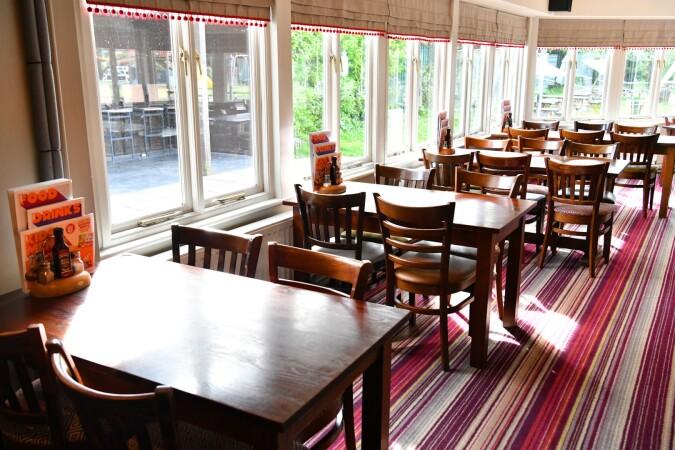 Best Sports Bars in Clacton-on-Sea - Roaring Donkey (Holland-On-Sea)