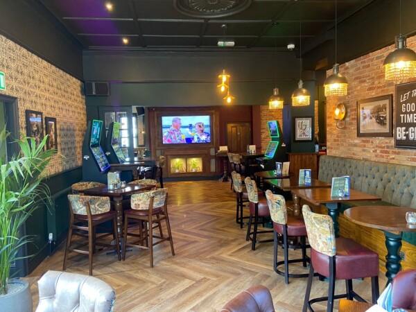 Best Sports Bars in Sale - The Sale