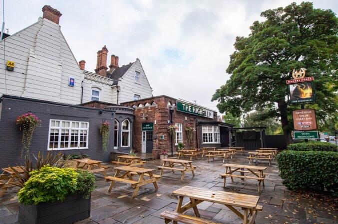 Best Sports Bars in Middlesbrough - Highfield Hotel (Middlesborough)