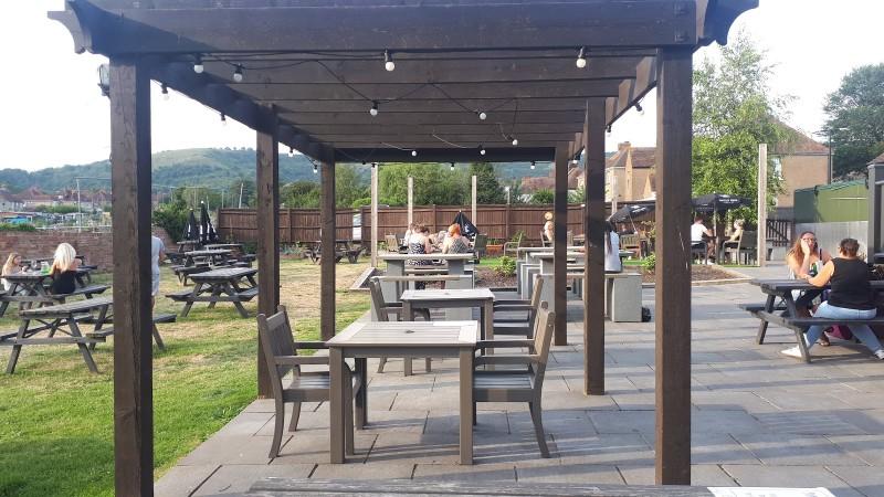 Best Sports Bars in Folkestone - Black Bull (Folkestone)