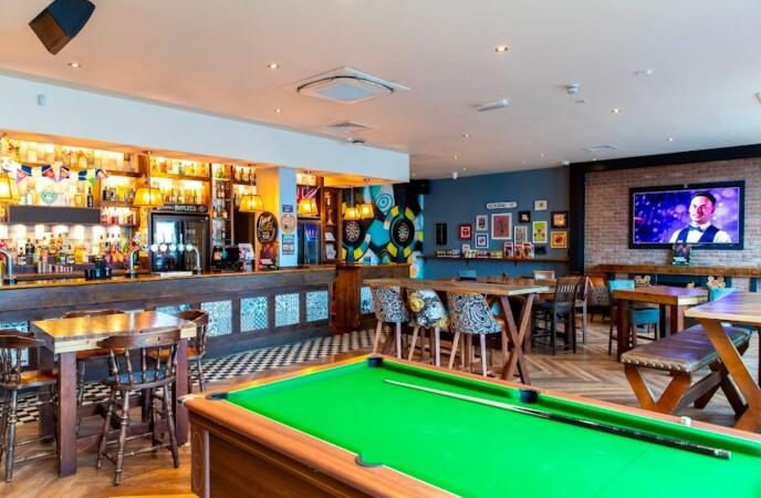 Best Sports Bars in Reading - Victoria Cross (Reading)