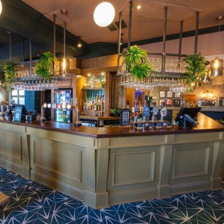 Best Sports Bars in Mansfield - Talbot Inn (Mansfield)