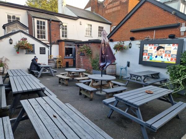 Beste Sportsbars in Felixstowe - Grosvenor (Felixstowe)