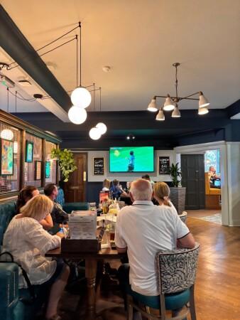 Best Sports Bars in Watford - Tudor Arms (Watford)