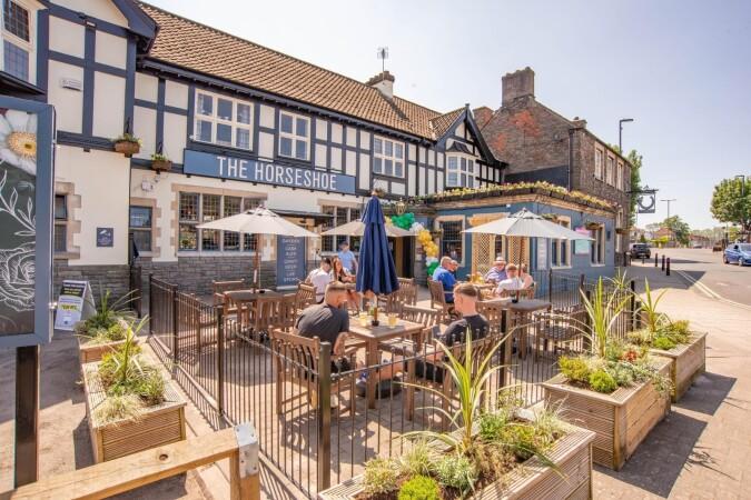 Best Sports Bars in Avon - Horseshoe (Downend)