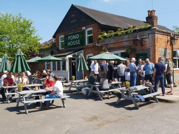 Best Sports Bars in Maidenhead - Pond House (Maidenhead)