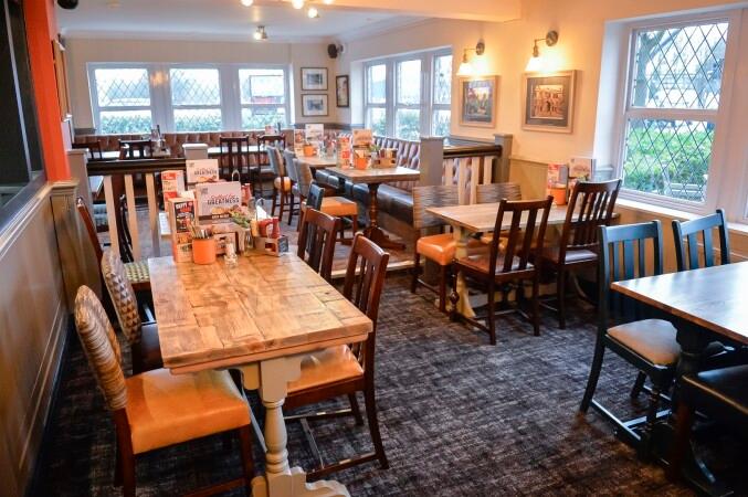 Best Sports Bars in Lincoln - Nosey Parker (Lincoln)