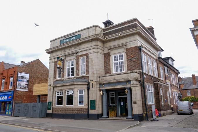 Best Sports Bars in Chorlton-cum-Hardy - Royal Oak (Chorlton Cum Hardy)