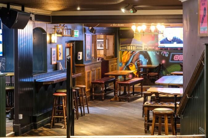 Best Sports Bars in Leeds - Skyrack (Leeds)
