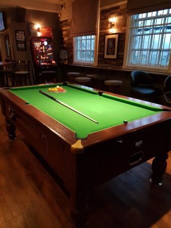 Best Sports Bars in Leeds - Travellers Rest (Leeds)
