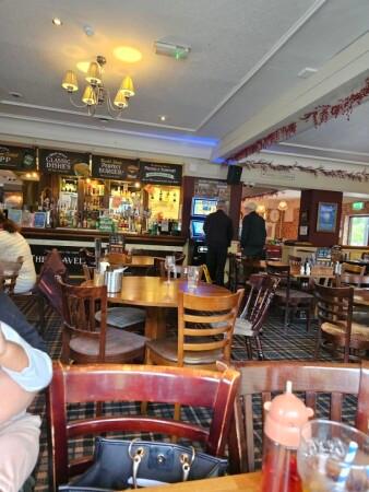 Best Sports Bars in Leeds - Travellers Rest (Leeds)