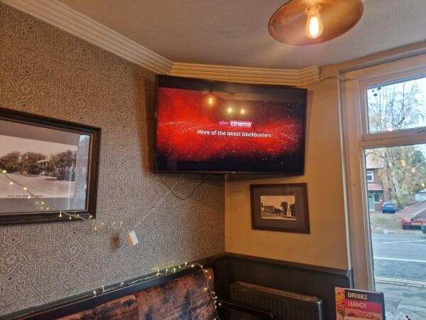 Best Sports Bars in Leeds - New Inn (Leeds)