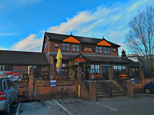 Best Sports Bars in Avon - Air Balloon (Filton)