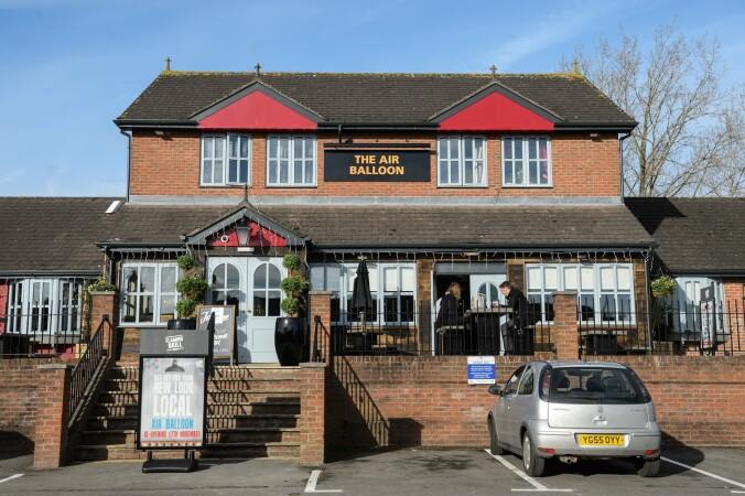 Best Sports Bars in Avon - Air Balloon (Filton)