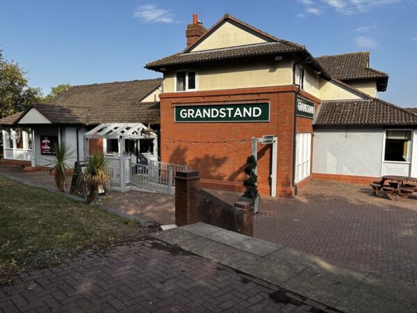 Best Sports Bars in Hereford - Grandstand (Hereford)