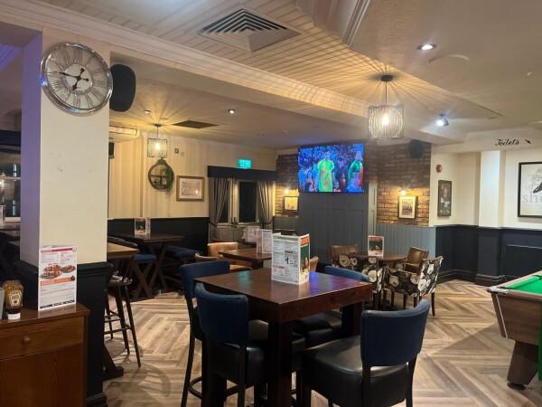 Best Sports Bars in Kettering - Warren (Kettering)