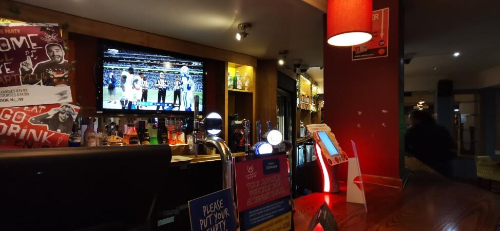 Best Sports Bars in Bracknell - Running Horse (Bracknell)