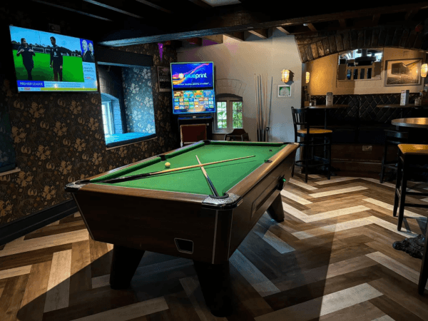Best Sports Bars in Yate - Farmhouse (Yate)