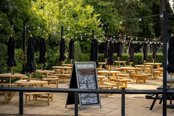 Beste Sportsbars in Stevenage - Old Red Lion (Shephall)