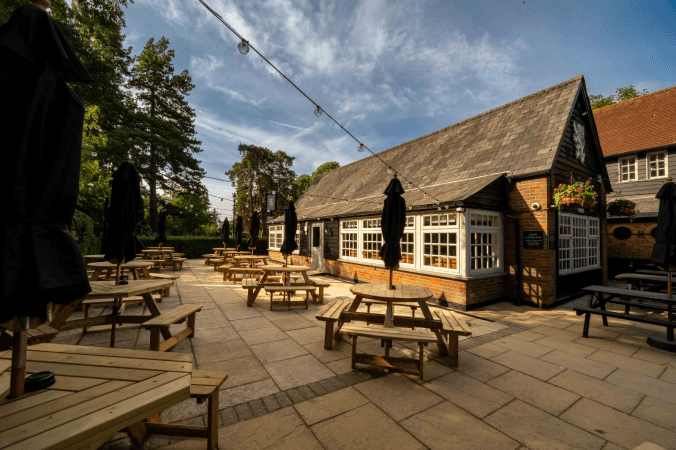 Beste Sportsbars in Stevenage - Old Red Lion (Shephall)