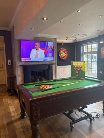 Best Sports Bars in Nottingham - Sherwood Manor (Nottingham)