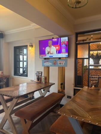 Best Sports Bars in Nottingham - Sherwood Manor (Nottingham)