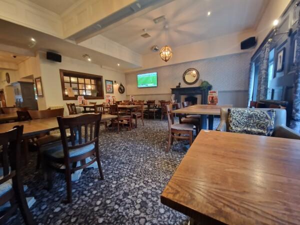 Best Sports Bars in Nelson - Thatch & Thistle (Nelson)