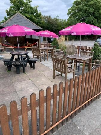 Best Sports Bars in Camberley - Royal Standard (Camberley)